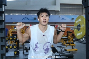 北控男篮结束休假集结归队 目前以恢复体能的力量训练为主