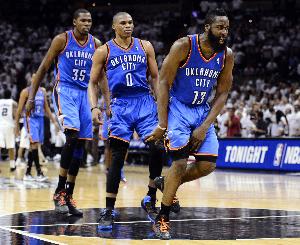 KD：三少时期雷霆崛起太快管理层没跟上节奏 想保持竞争力得砸钱